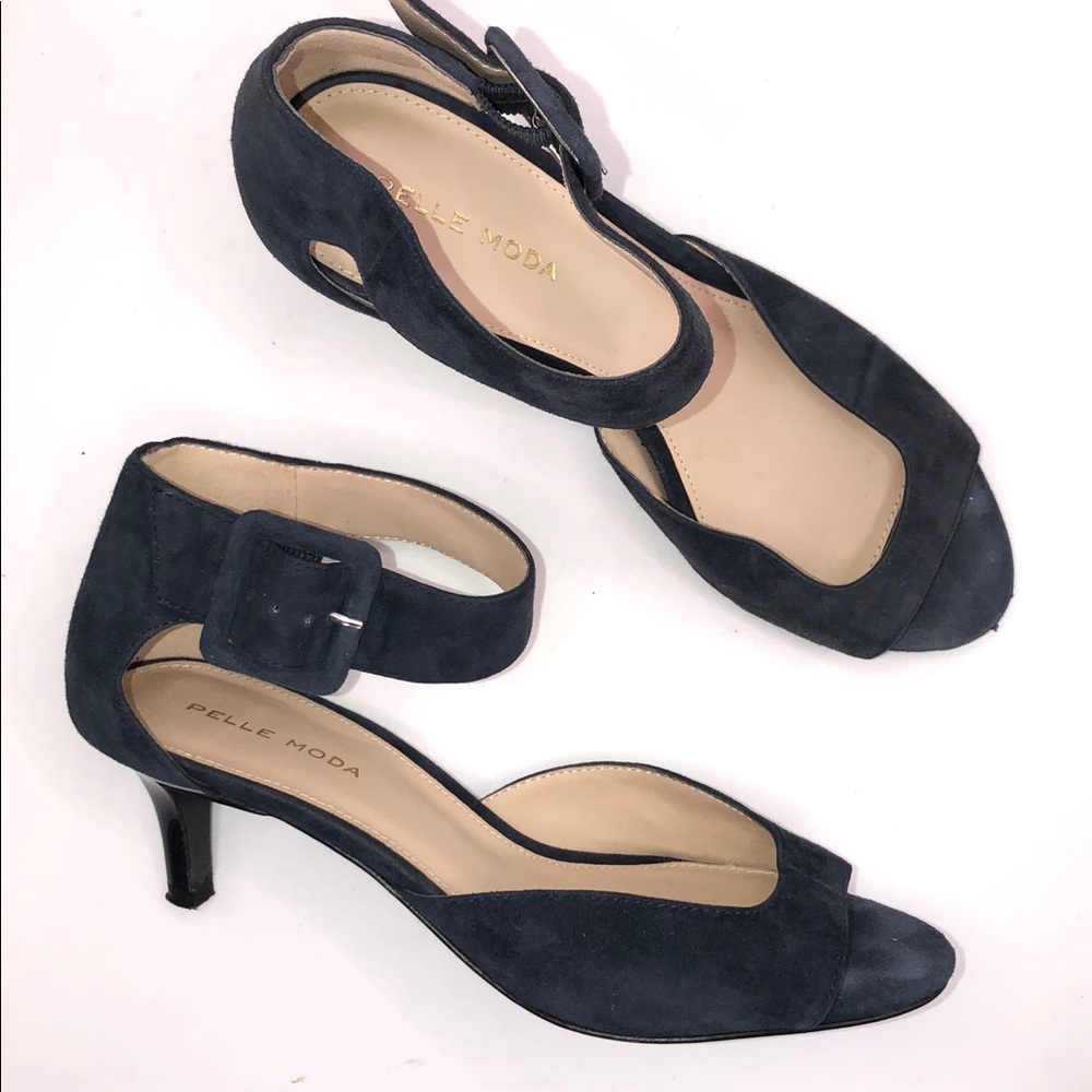 Pelle Moda Womens Berlin Suede Ankle Strap Peep Toe Sandals size 7